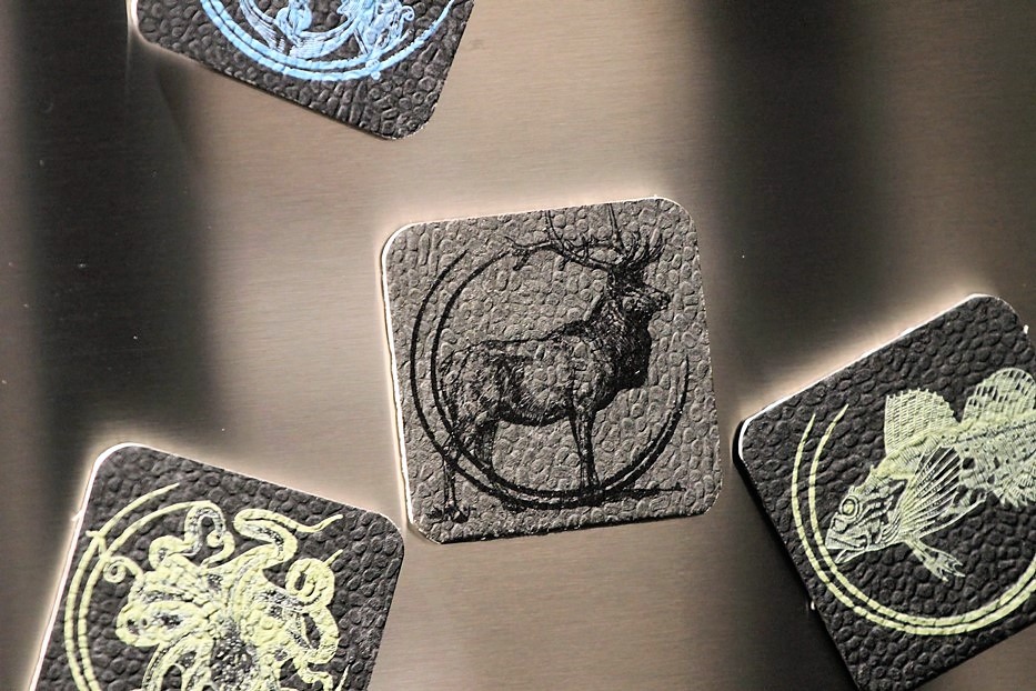 Kladdenjan Magnete, Kühlschrankmagnete, Küchenmagnete, Kühlschrankdeko aus recycelten Leitzordnern