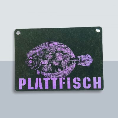 Plattfisch Große Postkarte von Kladdenjan in rosa | Kladdenjan