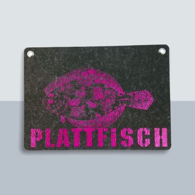 Plattfisch Große Postkarte von Kladdenjan in magenta | Kladdenjan